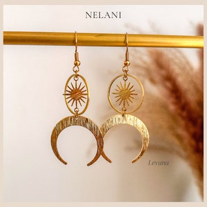 Nelani Handmade Mondphasen Ohrringe mit Sonne "Levana" goldene Hängeohrringe Boho gebürsteter Edelstahl Wasserfest Geschenk Designer