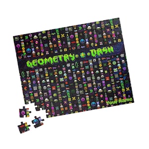 Könnte beinhalten: Ein schwarzes und grünes Puzzle mit einem Pixel-Design, das den Text "Geometry Dash" und die Worte "Your Name" zeigt.