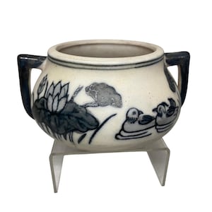 Vintage Japanese Seto Style Koro Tripod Incense Burner Blue Lotus Birds Pot