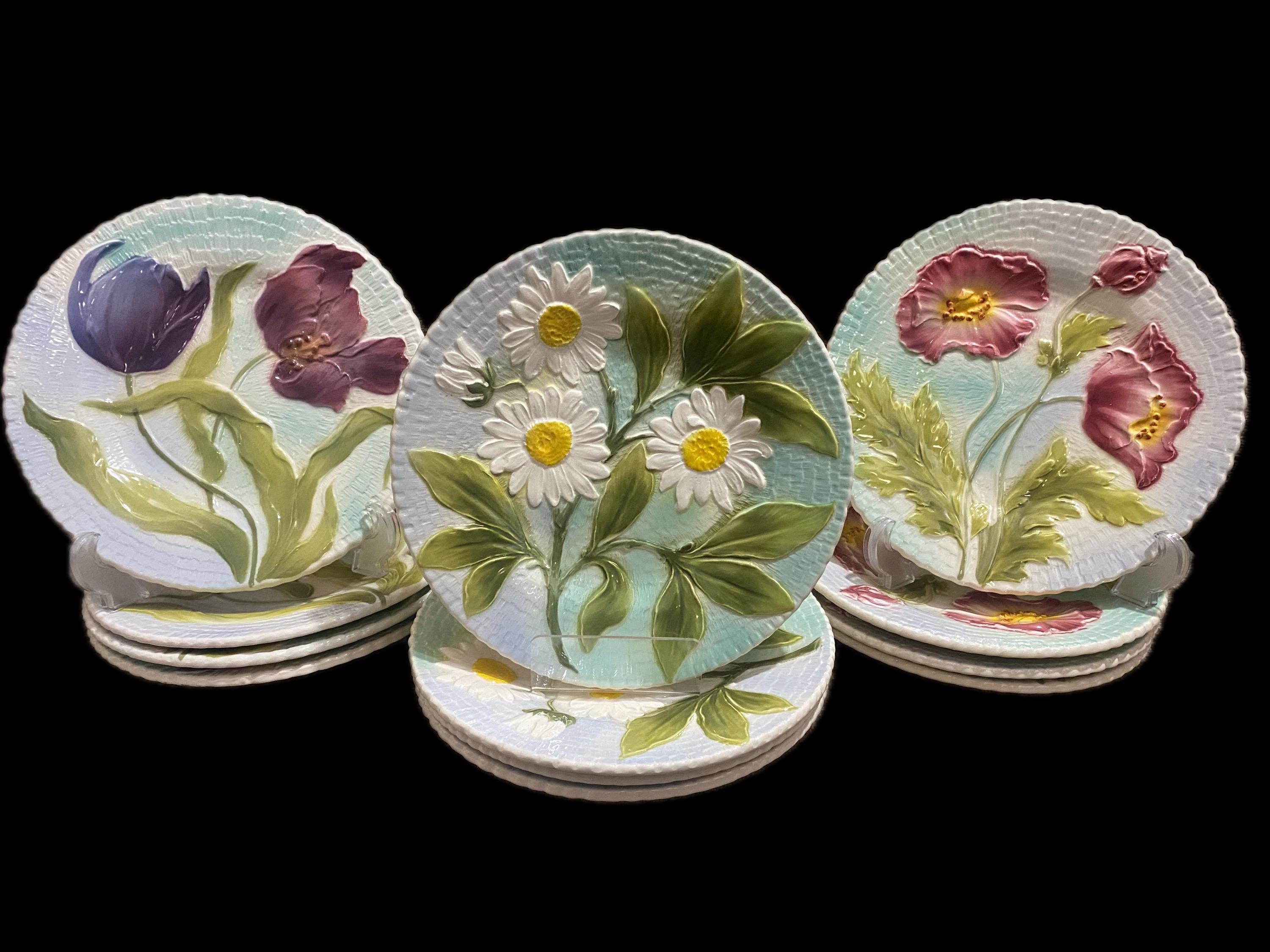 Dinette En Faïence Saint Clément 27 Pièces - Fleurs à La Roue - 1890