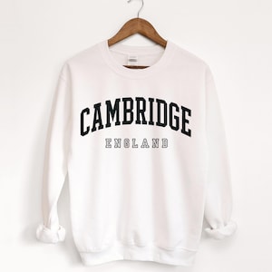 Cambridge England Sweatshirt: Unisex Souvenir Gift