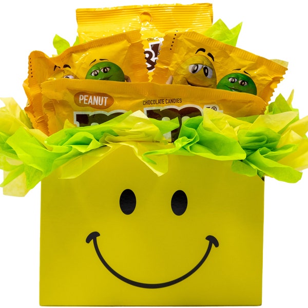 Peanut M&M's Candy Bouquet | Gift Idea for Birthdays, Anniversary, Thank You | Send a Smile
