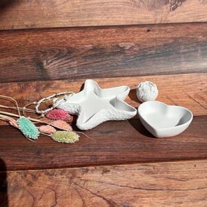 Shell and heart jewelry bowl l Shell tray heart tray l Maritime l Gift idea