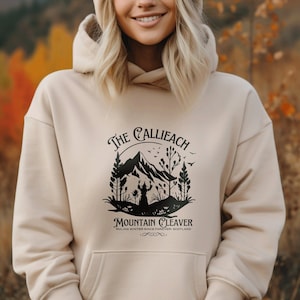 Sudadera con capucha de Cailleach, diseño de bruja salvaje escocesa, jersey de invierno de fantasía, mito y folclore, regalo para ella, sudadera con capucha unisex clásica