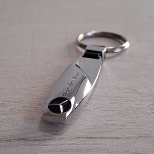 Mercedes keychain Chrome Metal  – The Perfect Gift for Mercedes Fans