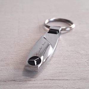 Mercedes Keychain Chrome Metal – Luxury Car Accessory & Perfect Gift for Mercedes-Benz Lovers ,