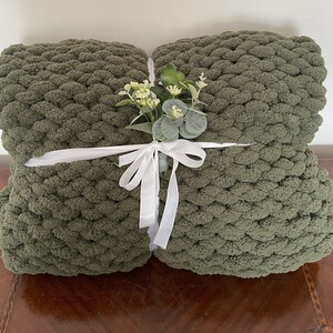 Hand Knit Blanket, Cozy Blanket, Chenille, Chunky Blanket, Chunky Knit Throw, Handmade Chunky Knit Blanket, Knit Blanket, Mothers Day