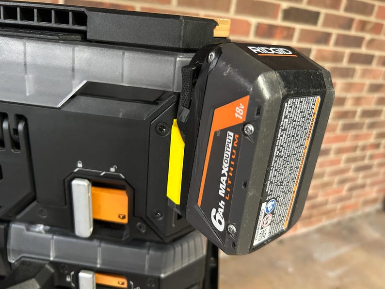 ToughBuilt StackTech - Ridgid 18v Battery Clip - Battery Holder image 1