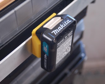 ToughBuilt StackTech - Makita 12v Bolt-On - Battery Holder
