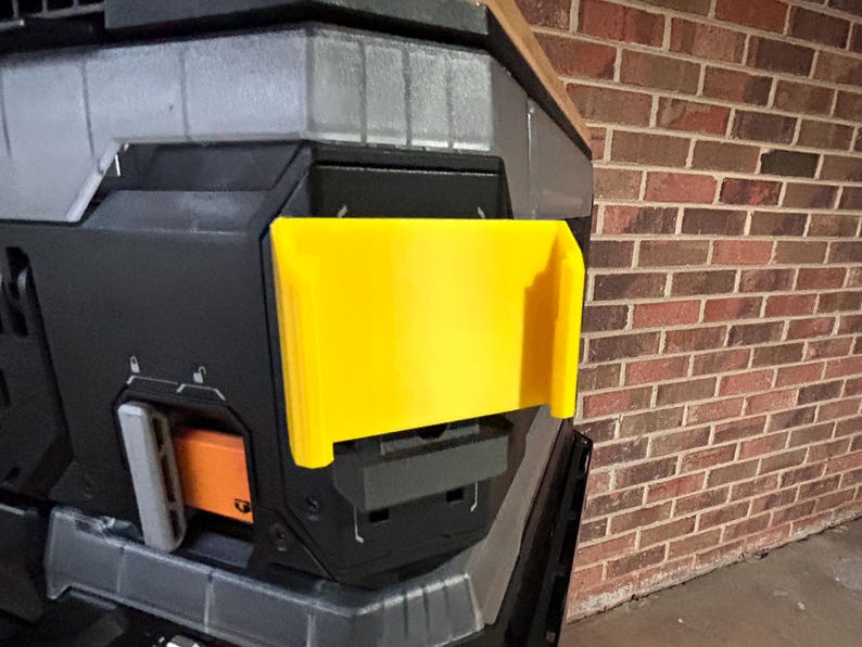 ToughBuilt StackTech - Ridgid 18v Battery Clip - Battery Holder image 7
