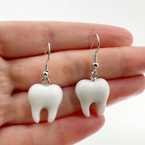 Tooth Earrings, Dentist Earrings, Molar Earrings, Dental Gift, Dangle Earrings, Novelty Earrings, Kitchy, Halloween