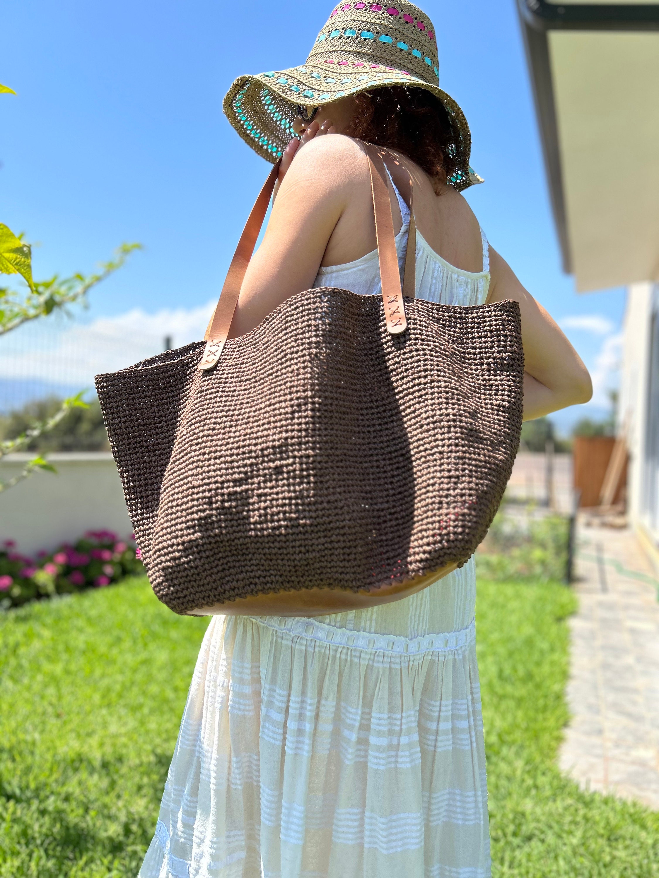 トートバッグ [Slowslowly] Camellia Handmade Crochet Raffia Mini Tote Bag Camellia Handmade Crochet Raffia Mini Tote Bag _ Natural