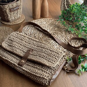 Bast Tasche, Häkeltasche, Crossbody Tasche, kleine Frauen Tasche, Papiergarn Tasche, Stroh Tasche, Handy Tasche, handgemachte Mini Tasche, Schultertasche