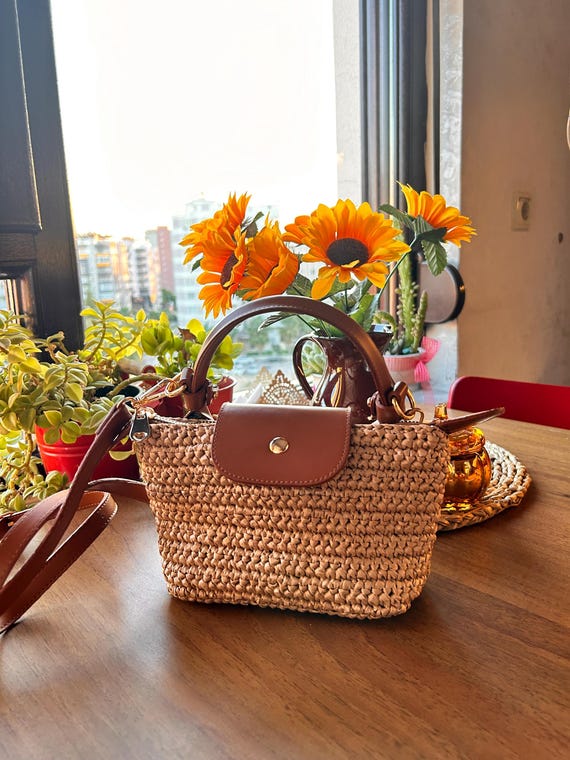 Crochet Raffia Mini Crossbody Bag: Vegan Leather Handle, 3