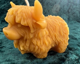 Vela de cera de abelha em formato de vaca das Terras Altas, 7 cm (2,75") - Pavio único de algodão