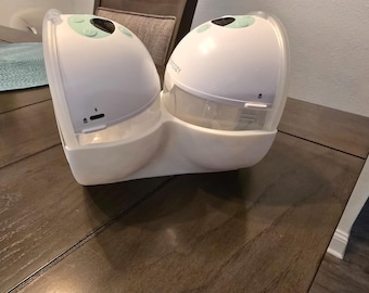MomCozy M5 pump holders