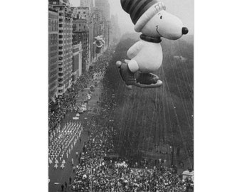 Retro Snoopy NYC Thanksgiving Parade 1987 Poster, Snoopy Wall Art, Snoopy Prints, Snoopy Gift,  12" x 18"(30 x 45cm)