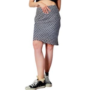 Vintage 1990’s Punk/Ska Houndstooth Knee Length Skirt Nineties Grunge