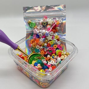 Set met kralenconfetti-armbanden | Kralenassortiment + touwtje! | Kleikraal | Zomer | Preppy | Parel | Kralenhangers | Kralenset |