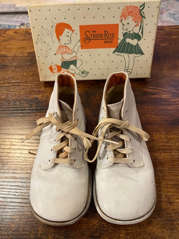 1960’s Stride Rite White Leather Baby Shoes
