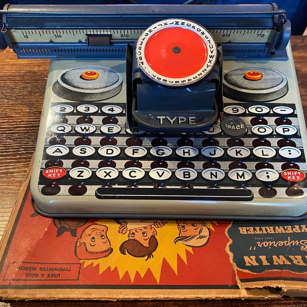 RARE 1970’s Berwin “Superior” Typewriter Tin Litho Typing Toy