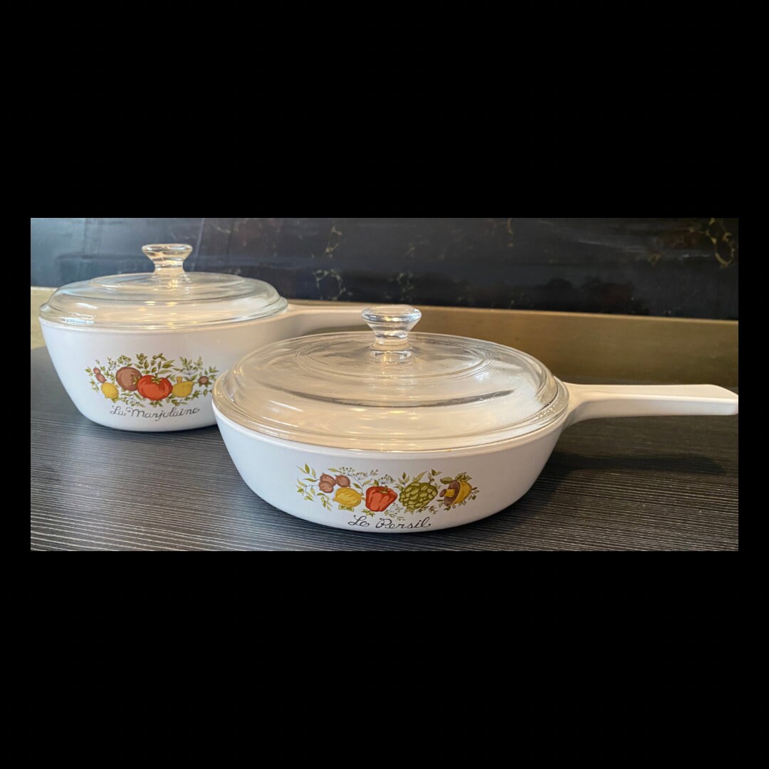 2 Pristine Vintage Corning Ware Spice of Life Saucepans With Pyrex Lids