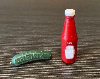 2 RARE Vintage Heinz Plastic Lapel Pins