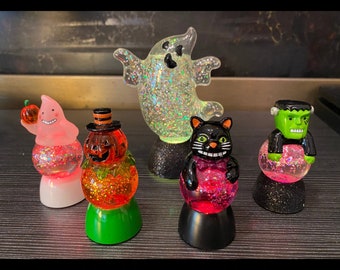 Bundle of 5 Halloween Color-Changing Glitter Globe Lights