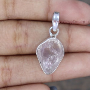 Pingente de quartzo rosa cru, pingente de prata esterlina 925, pingente de pedra de cristal cru, pingente de quartzo rosa cru sem cortes, colar autêntico para meninas