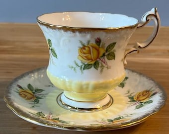Paragon Gelb Cabbage Rose Teetasse und Untertasse Set Made in England Vintage Antik