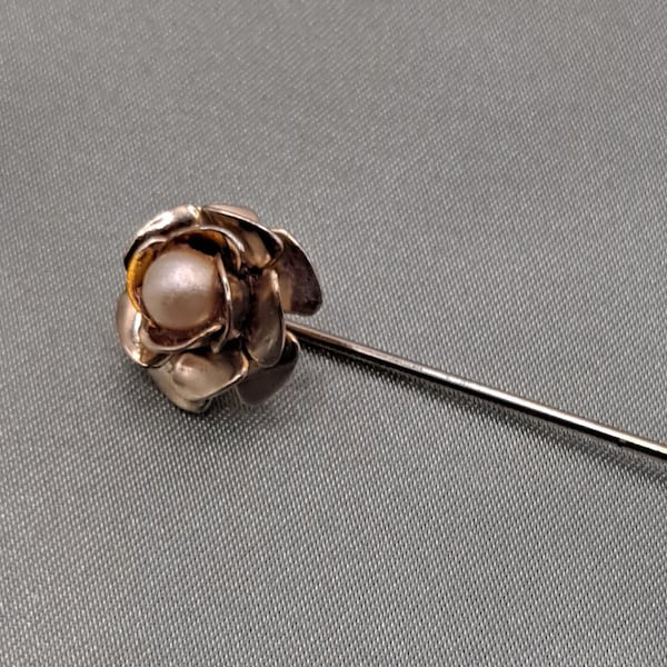 Vintage Stick Pin - Victorian Golden Rose & Pearl - Elegant Floral Lapel Pin with Layered Petals - Dainty Classic Style Minimalist Jewelry