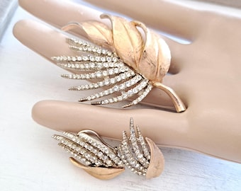 Vintage Rhinestone Leaf Brooch and Earrings Set: Textured Goldtone Cosmic Fall Theme