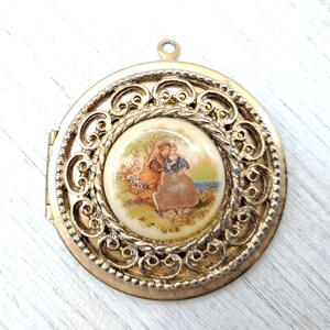 Vintage Fragonard Couple Locket Pendant: Golden Filigree Victorian Revival Jewelry