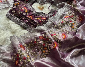 Embroidered Silk Saree, Zari Lace, Stitched Blouse