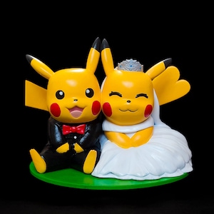 Pikachu dressed as a bridal couple with base - Resin 3D Printing -Cake Topper