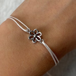 Flower bracelet- adjustable bracelet- trendy- summer bracelet