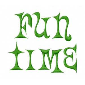 Puede incluir: Texto verde sobre fondo blanco que dice "fun time" en una fuente decorativa. Las letras son de un verde brillante, y el diseño general es simple y llamativo.