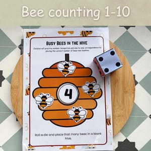 Attività di abbinamento dei numeri con le api dall'1 al 10, Centro di matematica per la scuola materna, Attività di conteggio, Lancio dei dadi e riconoscimento dei numeri, Divertimento per l'apprendimento precoce dei bambini.