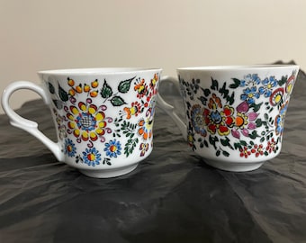 Lot of (2) Cepelia Opolska Hand Painted Tea Cups 1978 RARE SIGNED Floral Vintage VTG