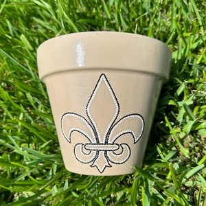 Fleur de Lis bloempot | New Orleans Saints bloempot | Handgeschilderde terracotta pot | Stippenschildering | Heiligen schilderij | Cadeau | NFL