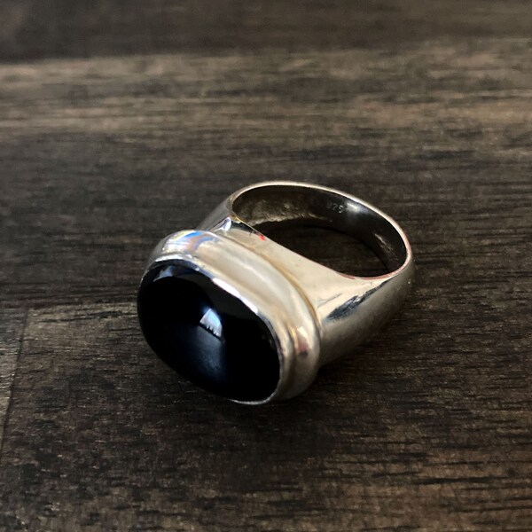 Large Oval Black Onyx 925 Sterling Silver Statement Ring size 7