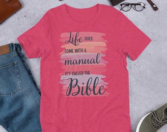 La vida tiene un manual que se llama Biblia, camiseta de fe, ropa religiosa, regalo cristiano, camisetas unisex de la iglesia, camisetas cristianas para mujeres