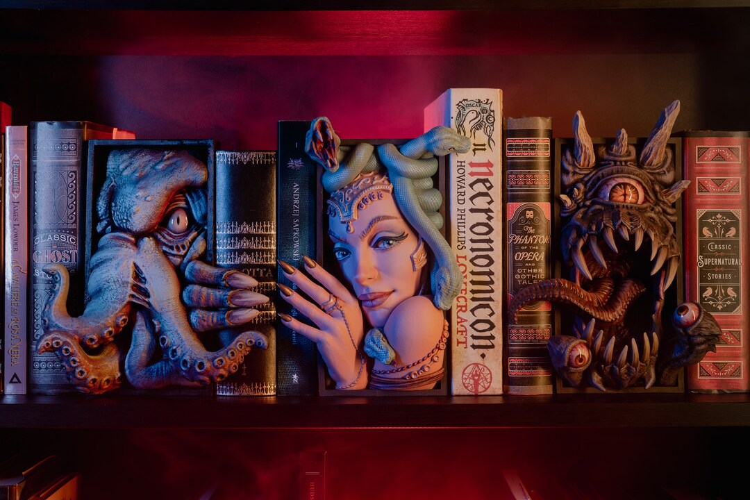 Book Nooks Miniatures of Madness Bookshelf Decorative Fantasy Book
