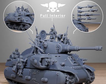 Può includere: Un modello grigio di carro armato con soldati e armi in miniatura. Il carro armato ha una canna lunga e più torrette. L'immagine include il testo "STATIONFORGE" e "Full Interior".