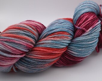 Hand dyed variegated worsted weight yarn