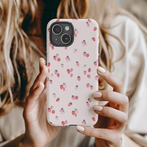 Perfekt hübsche rosa Erdbeere Handyhülle für iphone, google pixel und Samsung Galaxy, perfektes Geschenk für sie, handgezeichnete Früchte