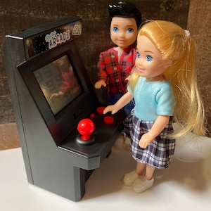 1:6 scale WORKING Kids Retro Arcade Machine w/100 Retro Games - realistic dollhouse miniature accessory vintage