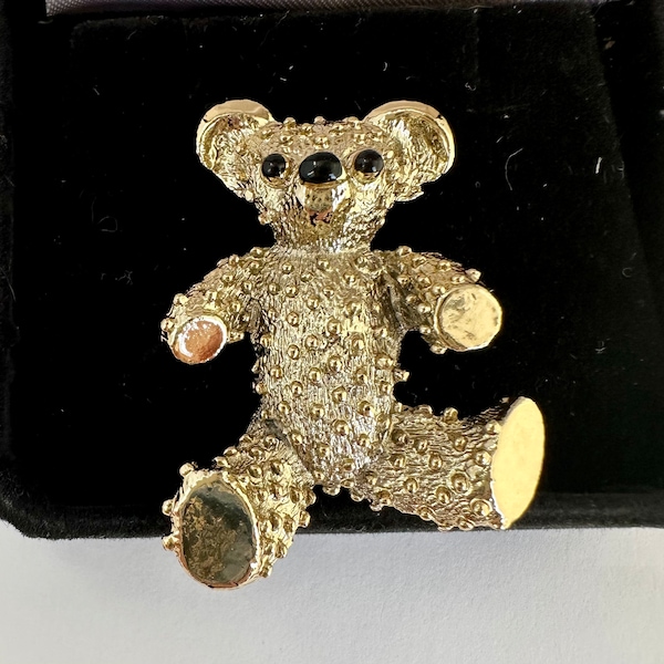 Vintage GERRYS textured gold tone teddy bear brooch