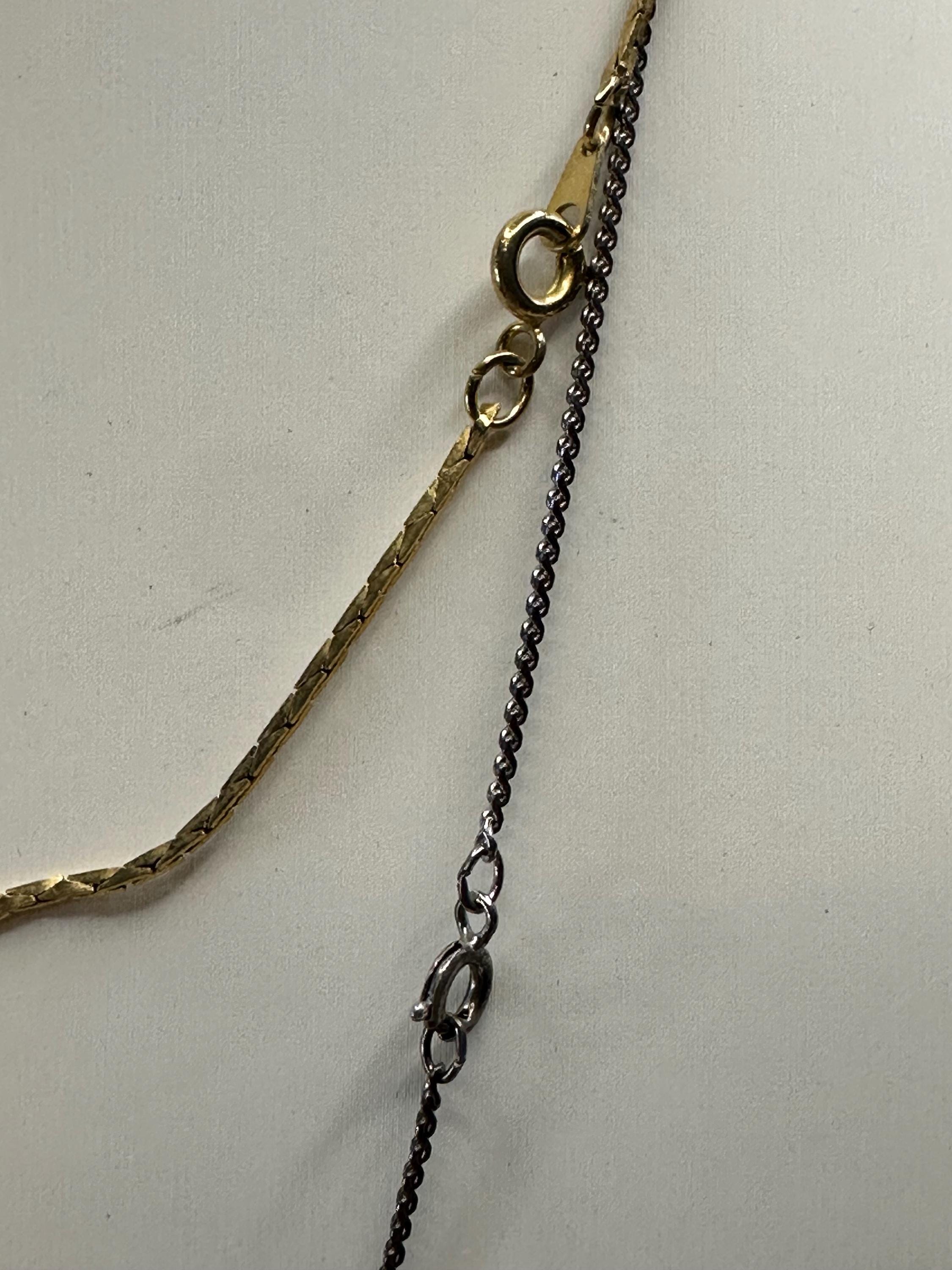 Collier Pendentif Fer à Cheval Orné De 3 Perles Roses - Occasion, Bijou Fantaisie, Probablement Argenté