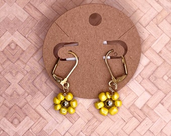 Beaded Mini Flower Dangle Earrings - Colorful Jewelry - Fun Earrings - Lightweight Jewelry